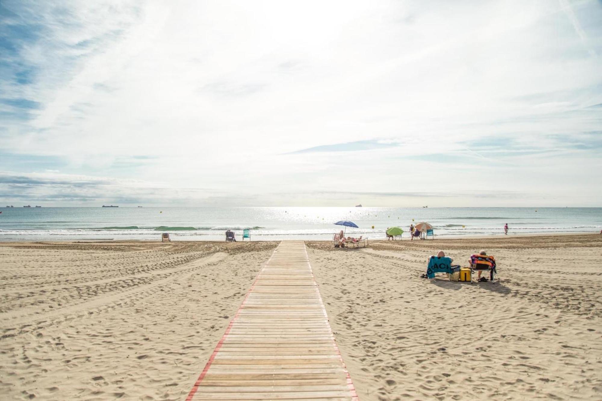 Apartbeach Golden I Muy Luminoso Junto Playa Y Climatizado Салоу Экстерьер фото